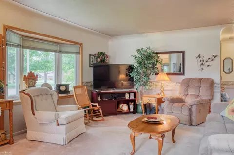 Living - 1205 Willow, Owosso, MI 48867 photo 1 of 3
