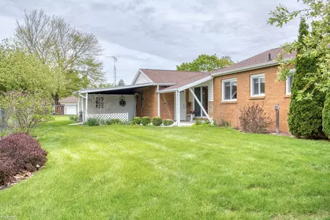 Exterior - 1205 Willow, Owosso, MI 48867 photo 3 of 10
