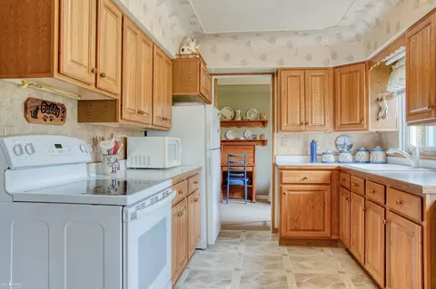 Kitchen - 1205 Willow, Owosso, MI 48867 photo 2 of 4