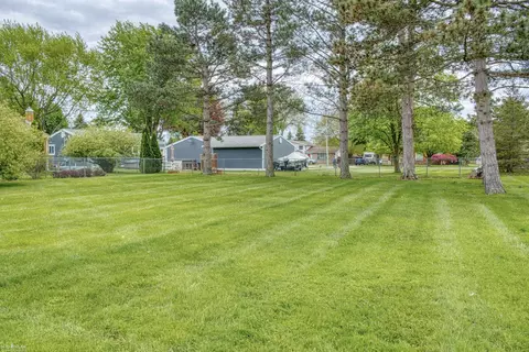 Exterior - 1205 Willow, Owosso, MI 48867 photo 7 of 10