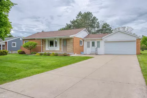 1205 Willow, Owosso, MI 48867