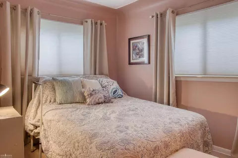 Bedroom - 1205 Willow, Owosso, MI 48867 photo 4 of 5