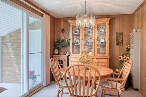 Dining - 1205 Willow, Owosso, MI 48867 photo 1 of 1
