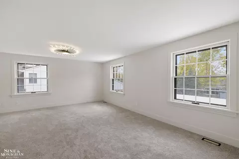 Bedroom - 773 Hawthorne, Grosse Pointe Woods, MI 48236 photo 5 of 8
