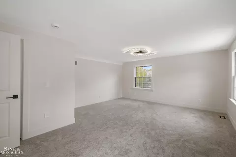 Bedroom - 773 Hawthorne, Grosse Pointe Woods, MI 48236 photo 6 of 8