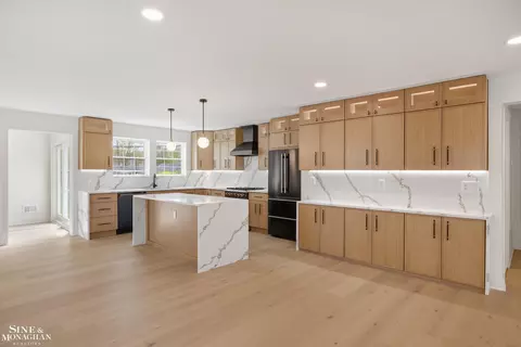 Kitchen - 773 Hawthorne, Grosse Pointe Woods, MI 48236 photo 1 of 14