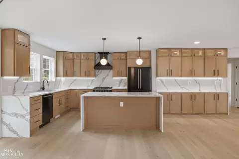 Kitchen - 773 Hawthorne, Grosse Pointe Woods, MI 48236 photo 14 of 14