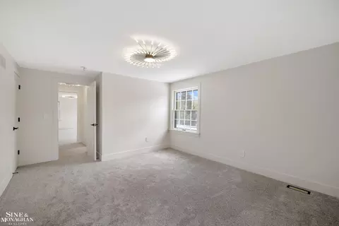 Bedroom - 773 Hawthorne, Grosse Pointe Woods, MI 48236 photo 4 of 8