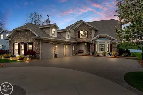 7827 S S Riv, Cottrellville, MI 48039