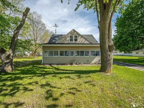 903 W Russell, Tecumseh, MI 49286