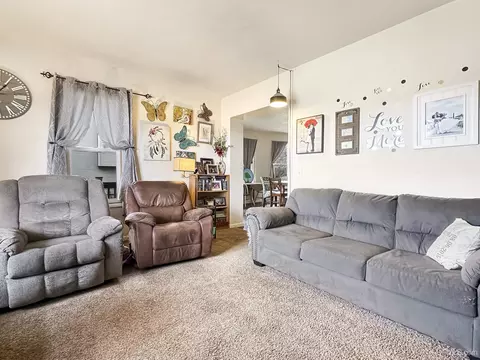 Living - 211 N 16th, Escanaba, MI 49829 photo 2 of 2