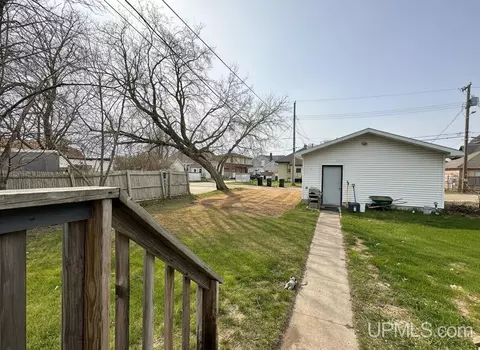 Exterior - 211 N 16th, Escanaba, MI 49829 photo 2 of 2