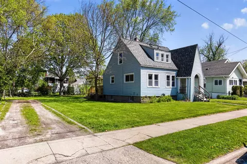 3221 Fulton, Saginaw, MI 48601