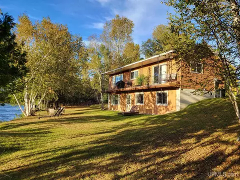 10813 S S Riv, Cornell, MI 49818
