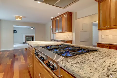 Kitchen - 6773 Lockmill, Temperance, MI 48182 photo 6 of 6