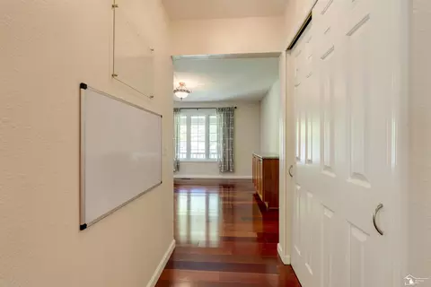 Entry Way - 6773 Lockmill, Temperance, MI 48182 photo 2 of 5