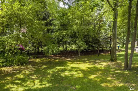 Exterior - 6773 Lockmill, Temperance, MI 48182 photo 4 of 4