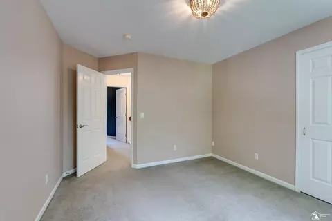 Bedroom - 6773 Lockmill, Temperance, MI 48182 photo 3 of 7