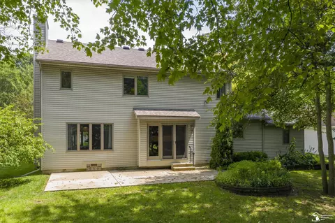 Exterior - 6773 Lockmill, Temperance, MI 48182 photo 2 of 4