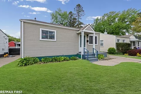 26115 Barrington, Madison Heights, MI 48071