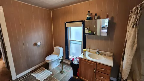 Bath - 513 N Broad, Adrian, MI 49221 photo 3 of 3