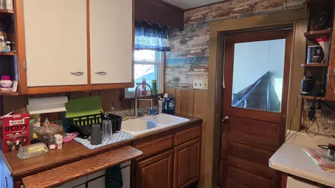 Kitchen - 513 N Broad, Adrian, MI 49221 photo 3 of 3