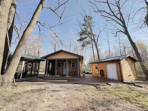 1371 E Springwood Lk, Harrison, MI 48625