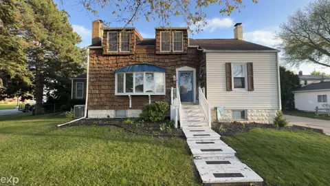1506 Mercer, Essexville, MI 48732
