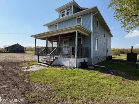 6266 Plank, Cottrellville, MI 48039