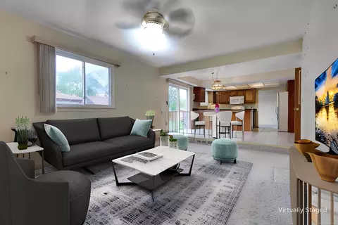 Living - 4021 Augustine, Sterling Heights, MI 48310 photo 3 of 3