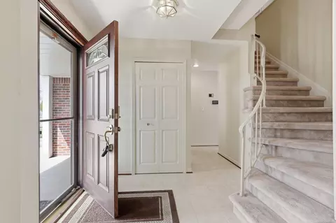 Entry Way - 4021 Augustine, Sterling Heights, MI 48310 photo 1 of 2