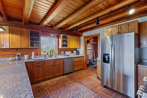 Kitchen - 4401 Kopke, Britton, MI 49229 photo 3 of 4