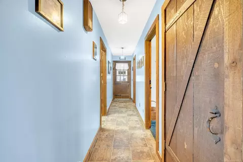 Entry Way - 5800 Deckerville, Deckerville, MI 48427 photo 3 of 6