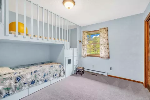 Bedroom - 5800 Deckerville, Deckerville, MI 48427 photo 5 of 11