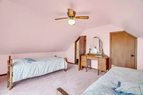 Bedroom - 5800 Deckerville, Deckerville, MI 48427 photo 11 of 11