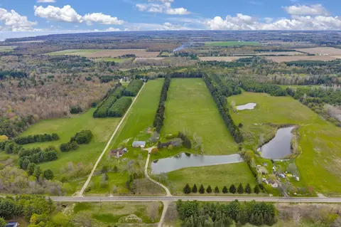 View/Area - 5800 Deckerville, Deckerville, MI 48427 photo 1 of 5