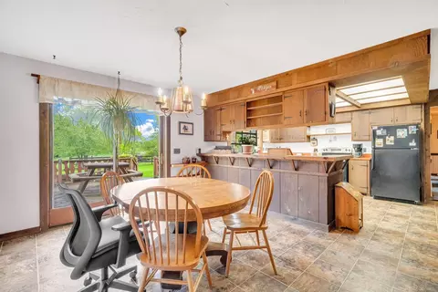 Dining - 5800 Deckerville, Deckerville, MI 48427 photo 1 of 2