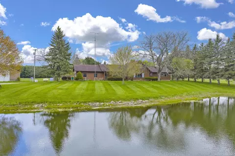Exterior - 5800 Deckerville, Deckerville, MI 48427 photo 3 of 15