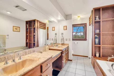 Bath - 5800 Deckerville, Deckerville, MI 48427 photo 2 of 4