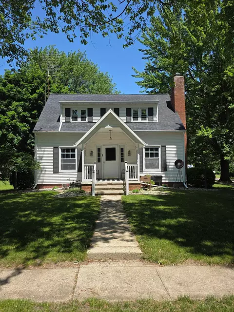 300 Brady, Chesaning, MI 48616