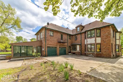 Exterior - 1350 Buckingham, Grosse Pointe Park, MI 48230 photo 7 of 9