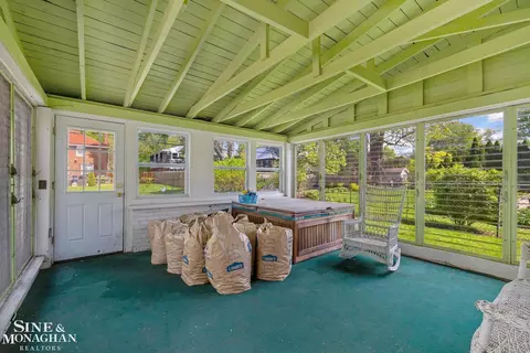 Exterior - 1350 Buckingham, Grosse Pointe Park, MI 48230 photo 8 of 9