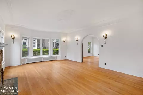 Living - 1350 Buckingham, Grosse Pointe Park, MI 48230 photo 2 of 4