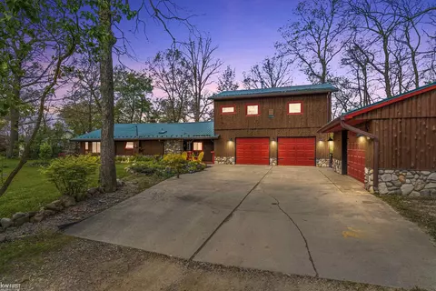 7219 Big Trl, Holly, MI 48442