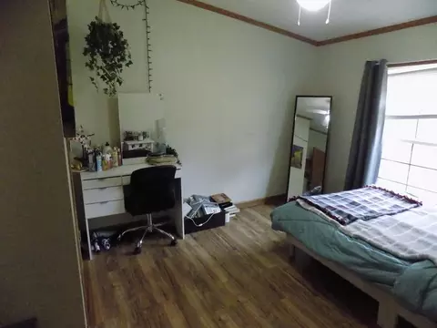 Bedroom - 8901 E Ashard, Clare, MI 48617 photo 5 of 5