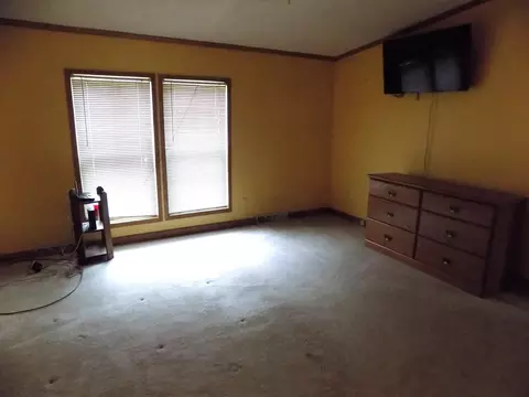Bedroom - 8901 E Ashard, Clare, MI 48617 photo 2 of 5
