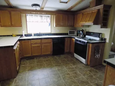 Kitchen - 8901 E Ashard, Clare, MI 48617 photo 1 of 5