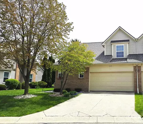 5364 Pine Needle, Grand Blanc, MI 48439