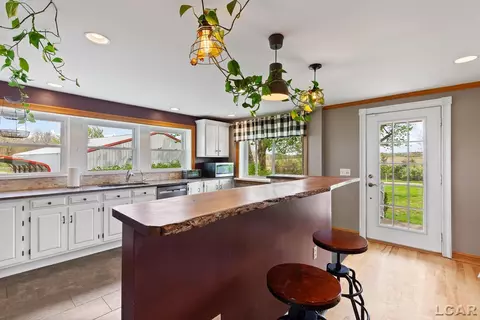 Kitchen - 1908 E Us-12, Clinton, MI 49236 photo 5 of 8