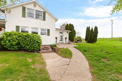 Exterior - 1908 E Us-12, Clinton, MI 49236 photo 10 of 12